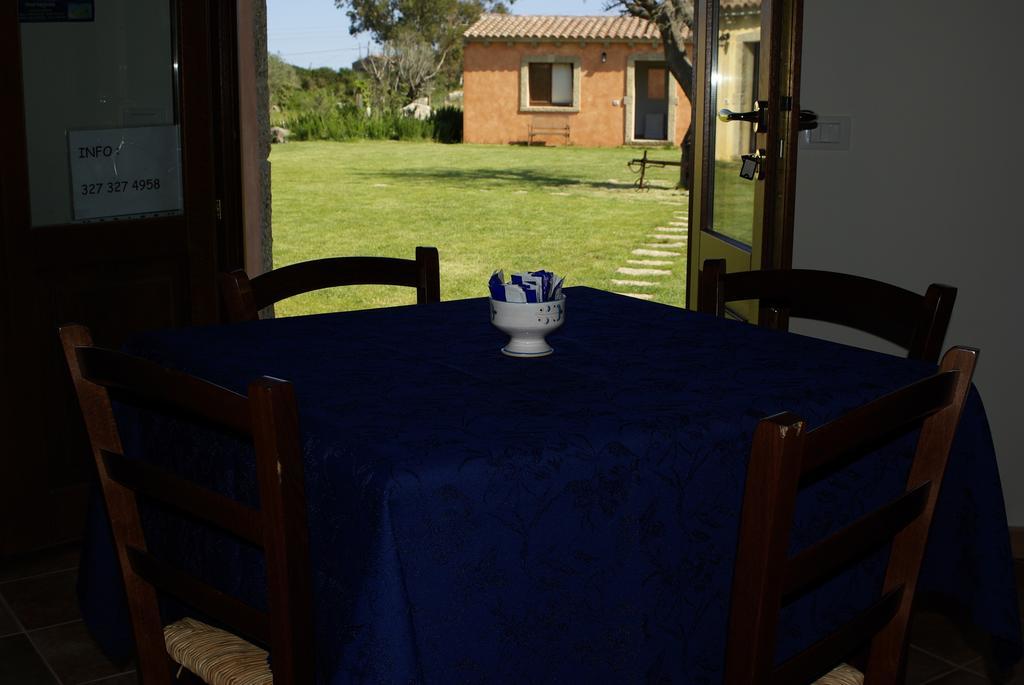 B&B Pubulos Olbia Bagian luar foto
